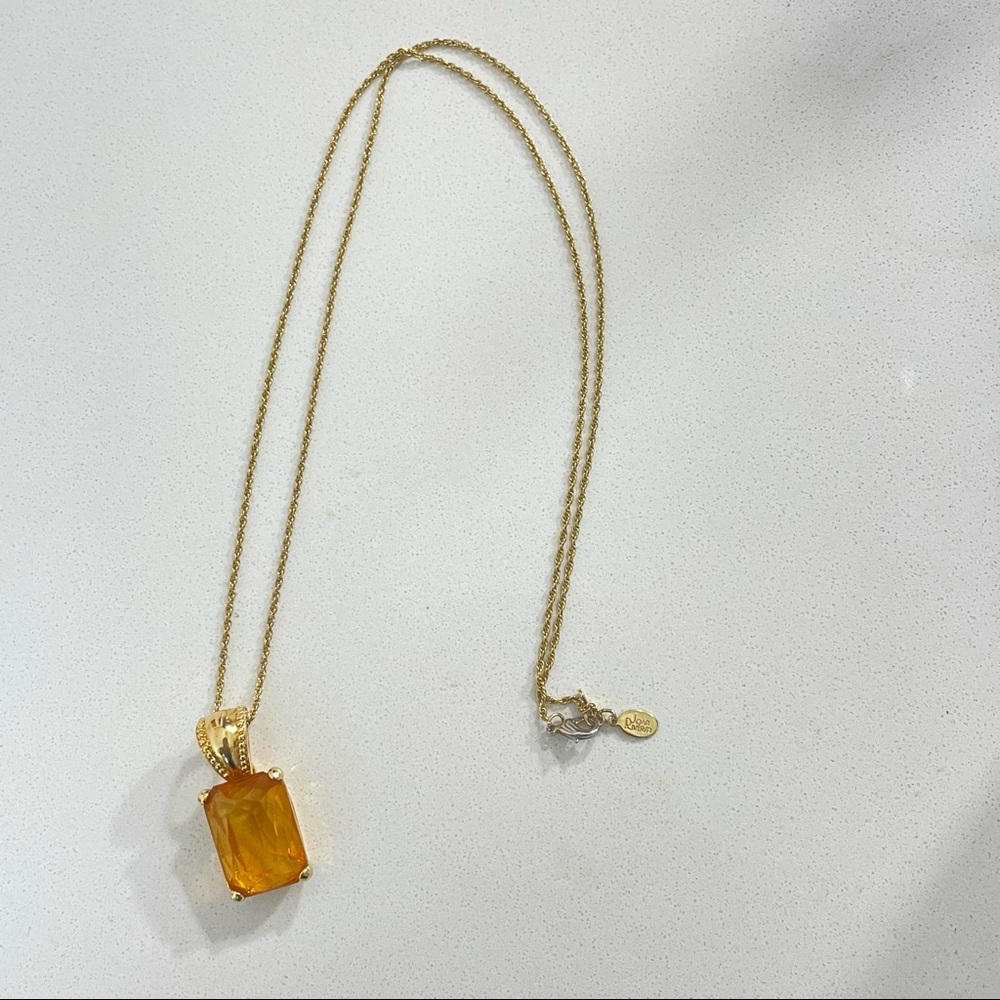 Long Pendant Necklace - Picture 6 of 9